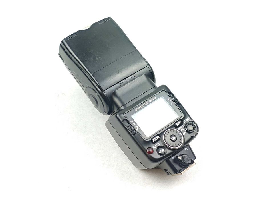 Спалах Nikon Speedlight SB-700