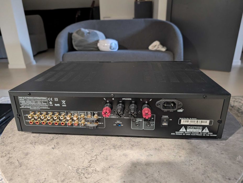 NAD C326BEE – wzmacniacz zintegrowany