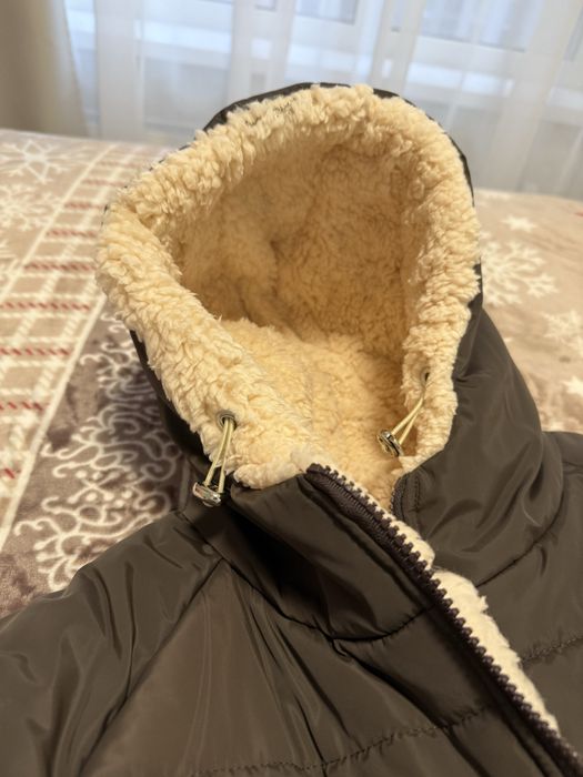 Зимова жіноча куртка пуховик