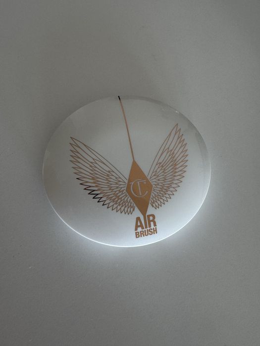 Puder Charlotte Tilbury transparentny