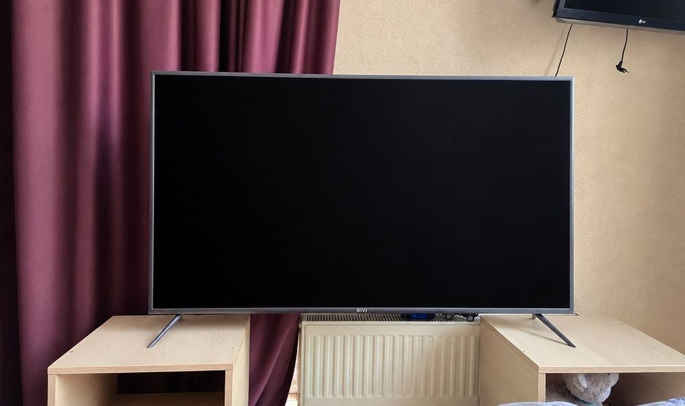 Телевізор KIVI 55" (плазма 55 дюймів)