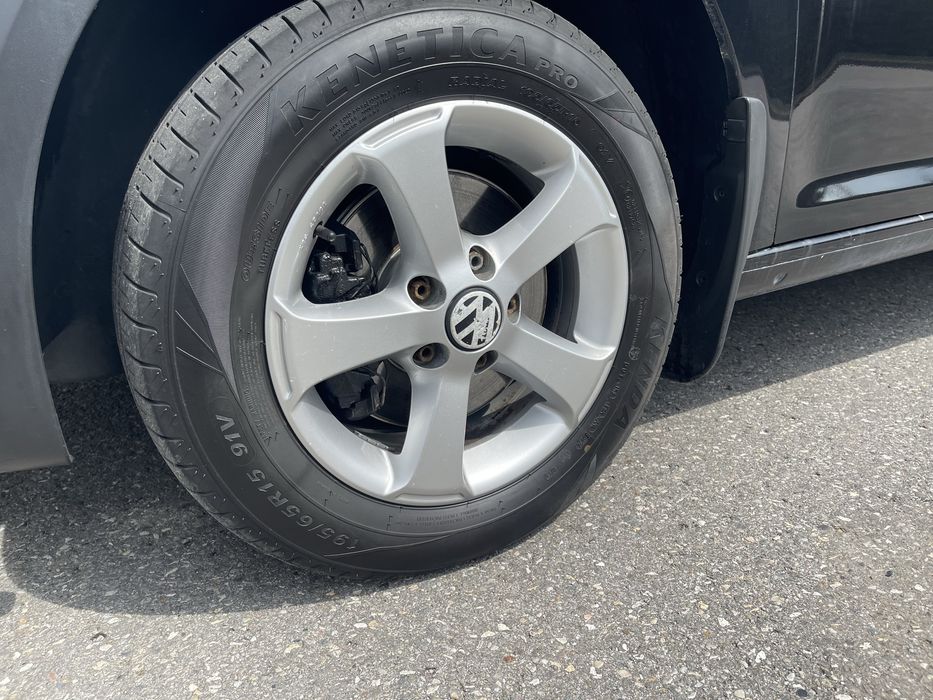 VW Caddy 2.0 TDI 140KM 4Motion -Webasto -Grzane Fotele