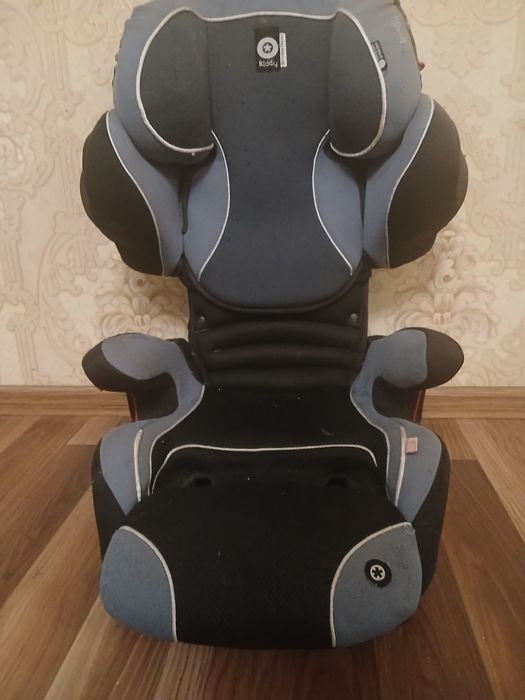 Автокрісло Kiddy Cruiserfix Pro від 15 до 36 кг  кріплення IsoFix