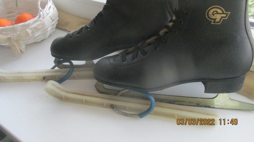 łyżwy figurowe, figurówki,skórzane,retro