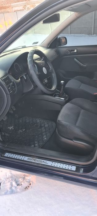 В продажі Golf 4 1.9 TDI. У відмінному техні,ному стані.