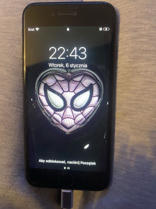 iPhone 7 w dobrym stanie