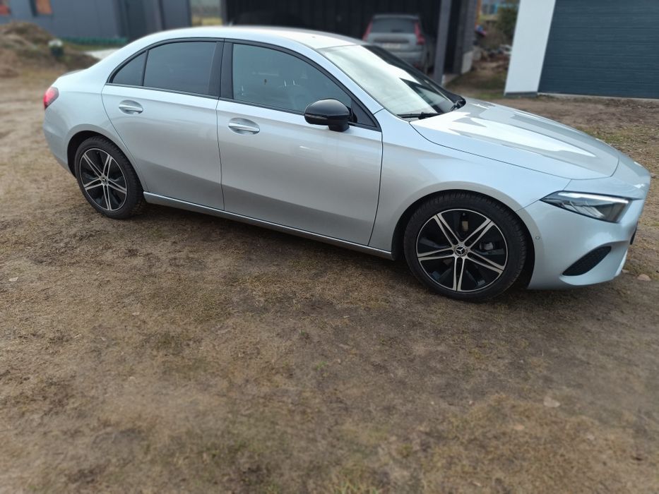Mercedes A 200 FL sedan cesja leasing faktura 23%