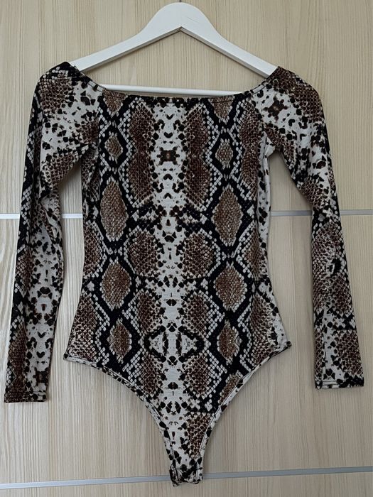 Sprzedam body marki prettylittlething