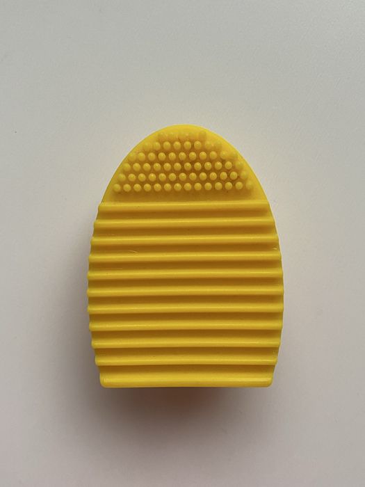 Brushegg do czyszczenia mycia pędzli żółte gumowe