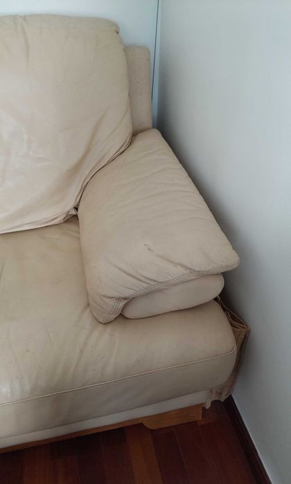 Sofá em pele genuína