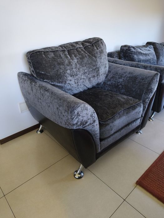 Conjunto de sofás+ almofadas decorativas