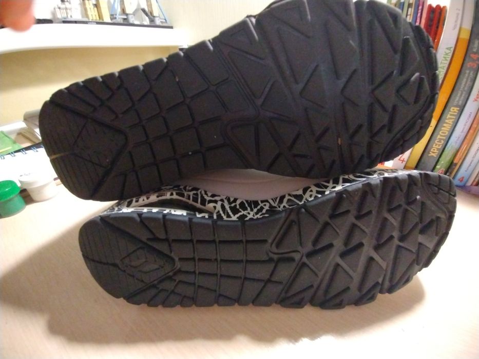 Кросівки Skechers 36р.