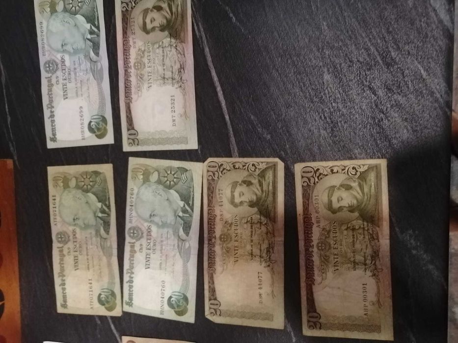 Lote Coleção Escudos: Notas, Moedas e Carteira Autonomia Madeira