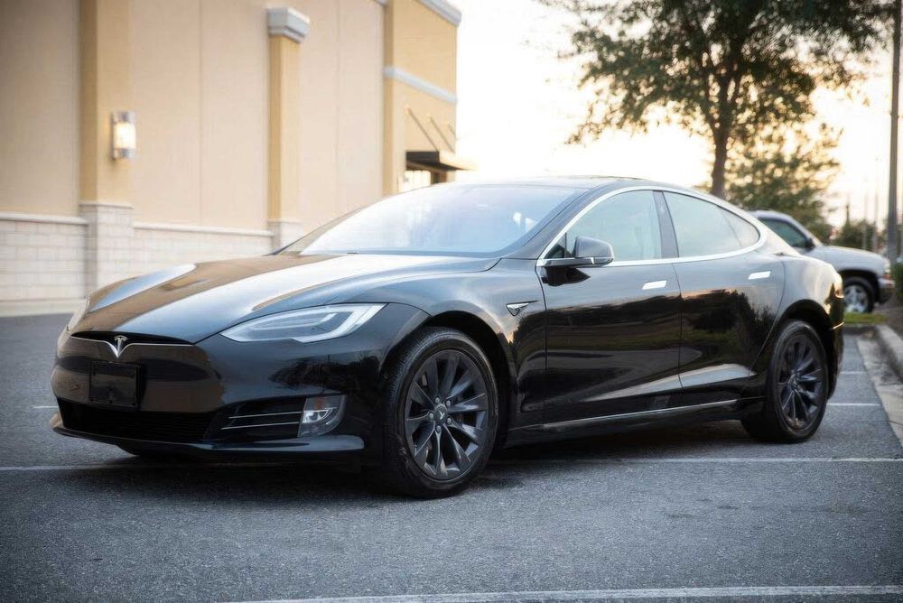 Tesla Model S 100D      2019