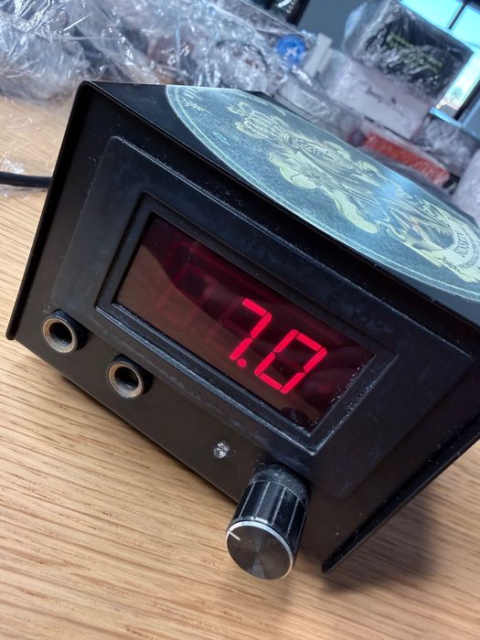 Fonte tatuagem muito fiável