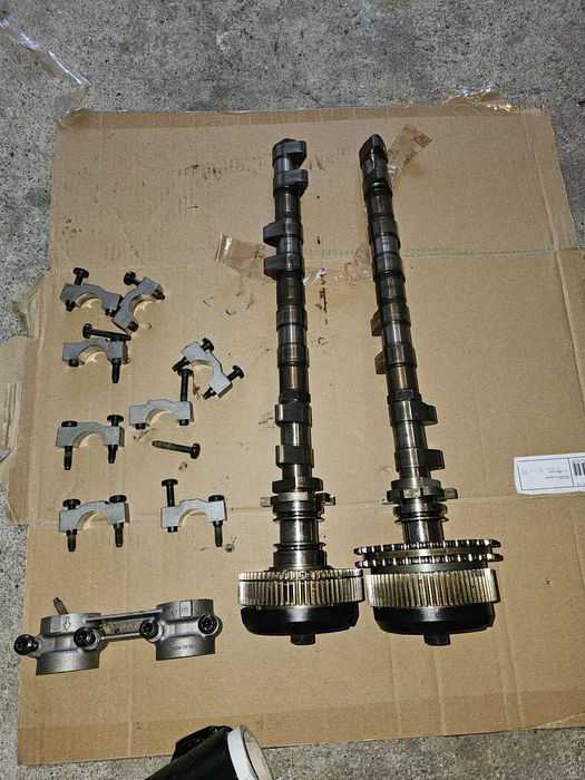 Bmw m3 s65b40 wałki  rozrządu komplet z vanosem