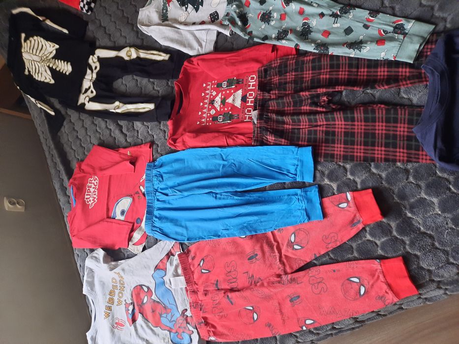 Pizamki i szlafrok dla chlopca 98/104