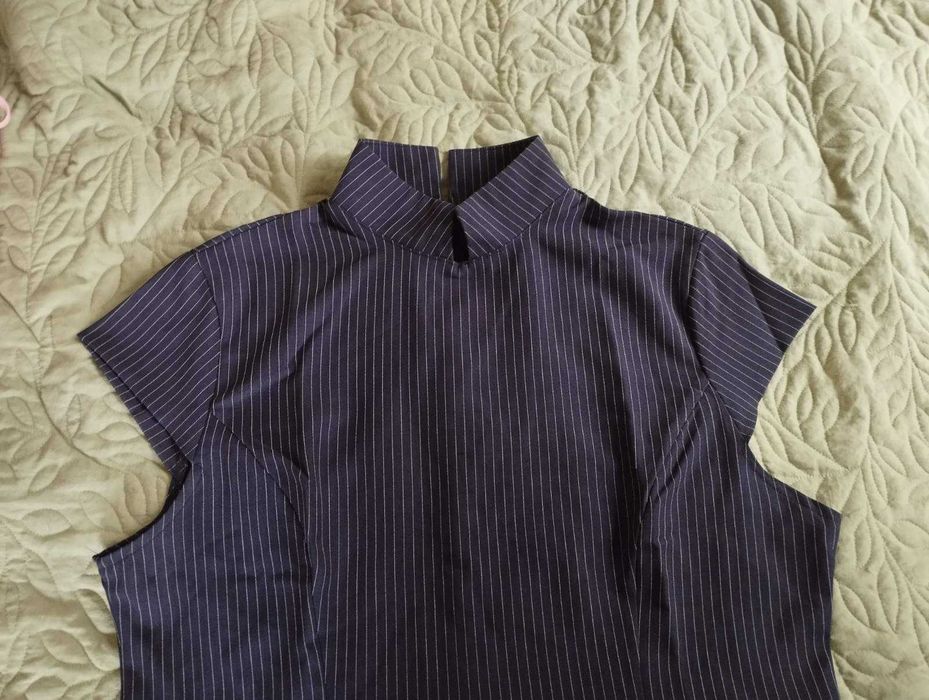 Sukienka biurowa rozmiar XL.