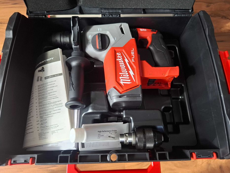 Młotowiertarka Milwaukee