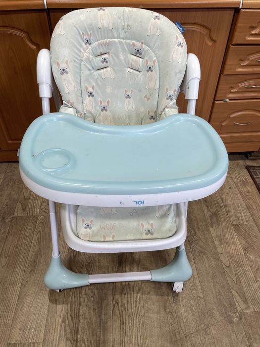 Стільчик для годування