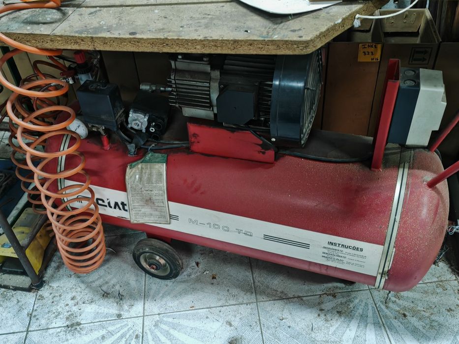 Equipamento para Molduras