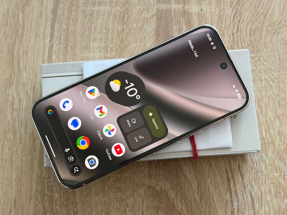 zadbany Google Pixel 10 Pro 128 gb komplet bez locka