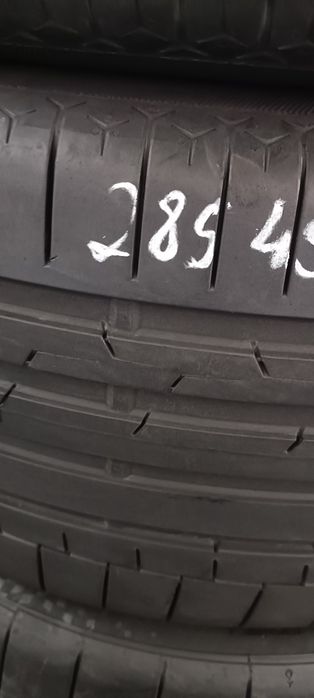 Pneus  285/45/21