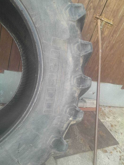 Sprzedam opony rolnicze 650 65 R38 PIRELLI