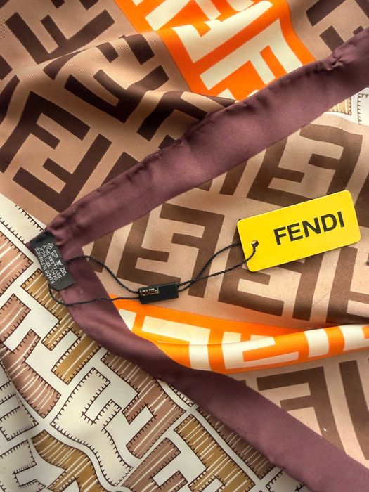 Нова жіноча хустка в стилі Fendi 90x90 см