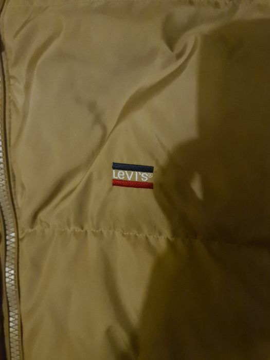 Vendo casaco Levis  alcochoado