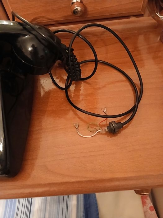 Telefone de disco antigo
