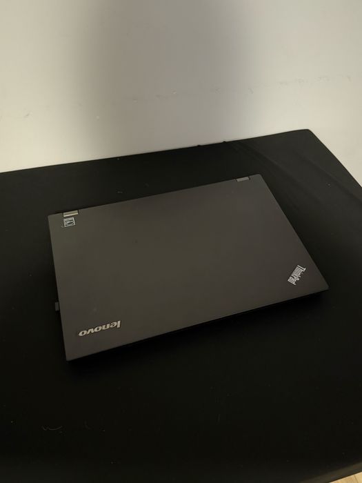 Laptop Lenovo thinkpad w bardzo dobrym stanie, zestaw