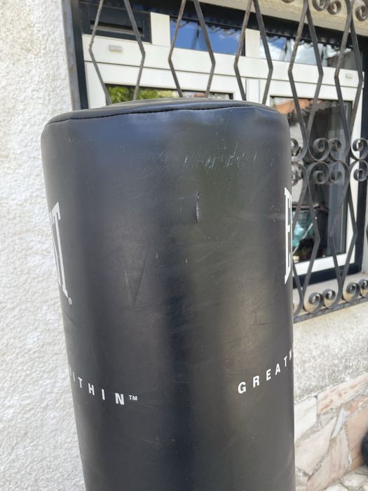 Saco de boxe / kickboxing everlast + ~100kg de areia