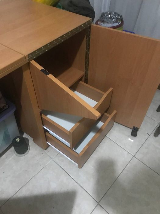 Стіл-трансформер для шиття і крою