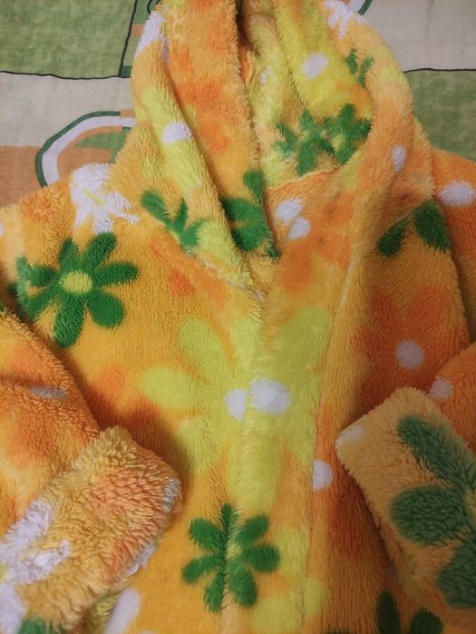 Халат махровий для дівчинки