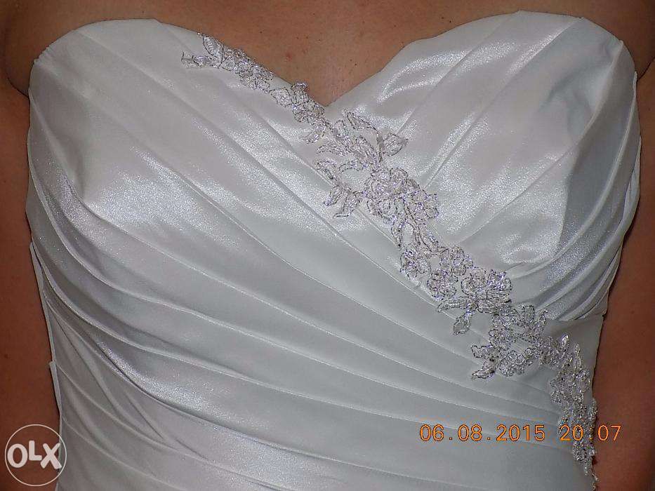 Piękna suknia ślubna rozm. 38
