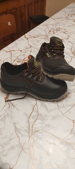 Робочі захисні напівчеревики WiCa Ragusa ÜK S3 SRA, р. 40, нові