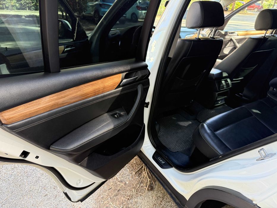 продам свою BMW X3 2013