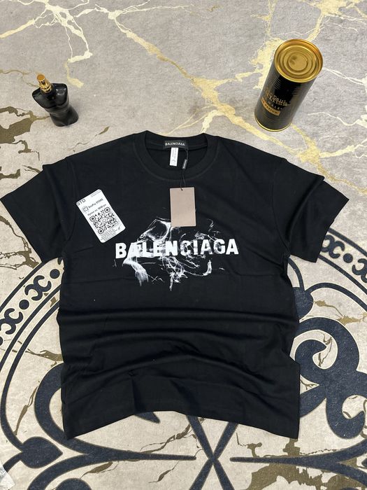 Футболка Balenciaga