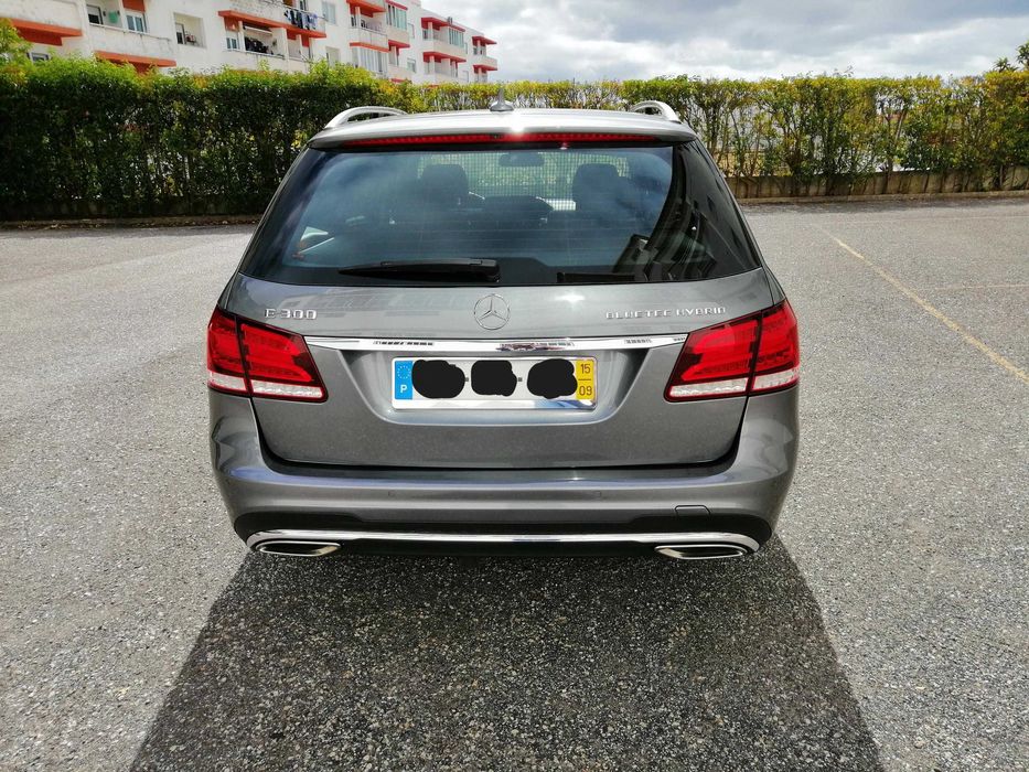 Mercedes-Benz E300 BlueTEC Hybrid Station Wagon (2015) - Edition E - Apenas 135000 Km foto 4