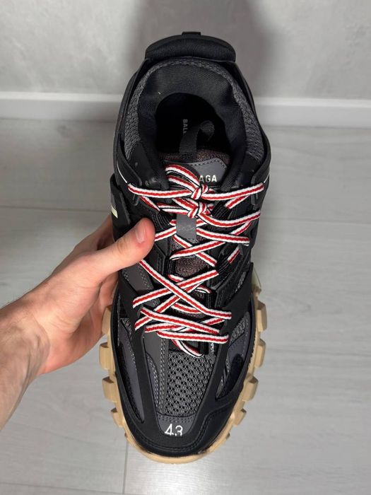Balenciaga Track Black/Red/Cream