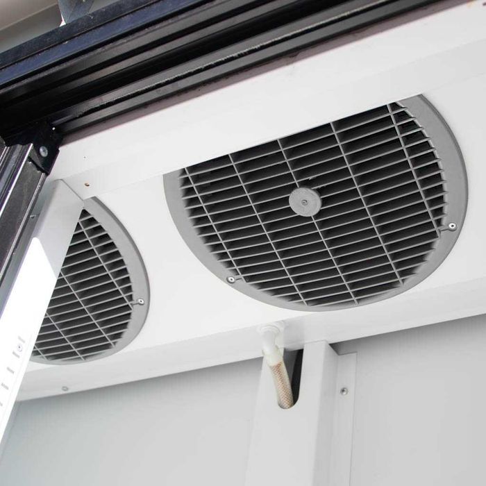 Witryna chłodnicza UBC EXTRA LARGE  bez blendy S-118 cm