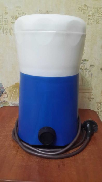 Две электромясорубки ссср