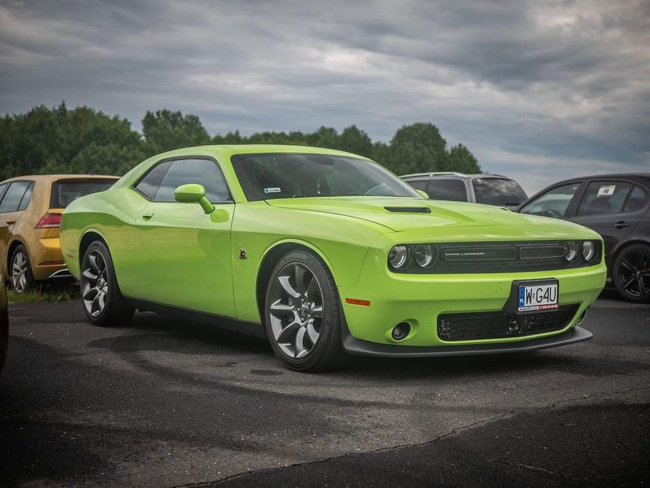 Dodge Challenger
