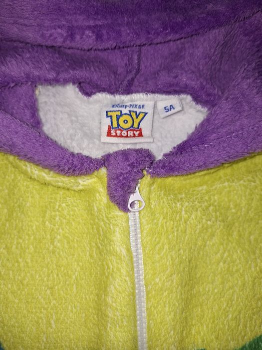 Mascara/ macacão/ pijama