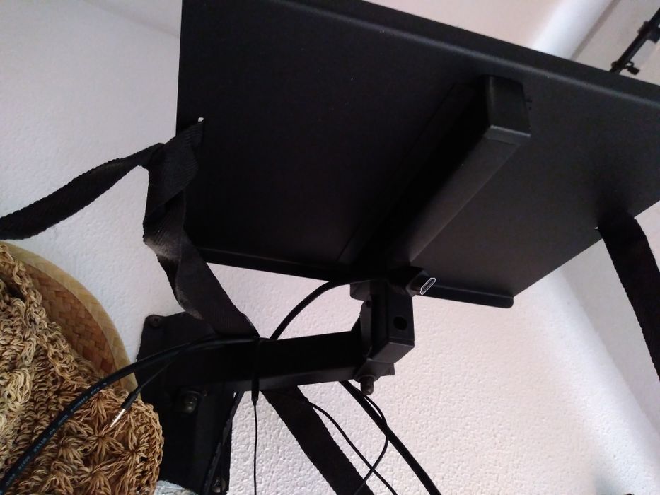 Suporte de parede para TV