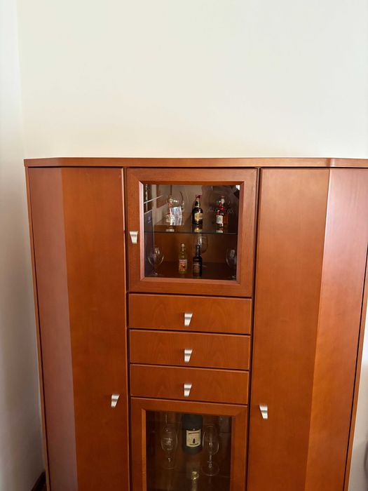 Vendo Moveis de sala, como novos.