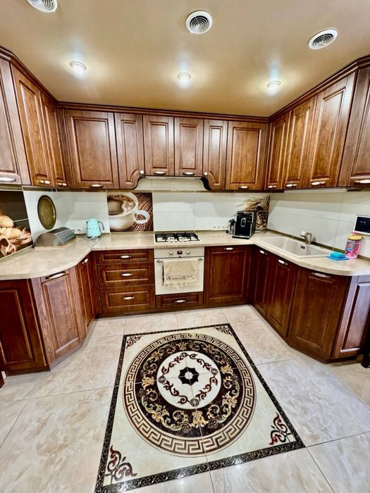 Оренда таунхауса в Нагірній частині міста