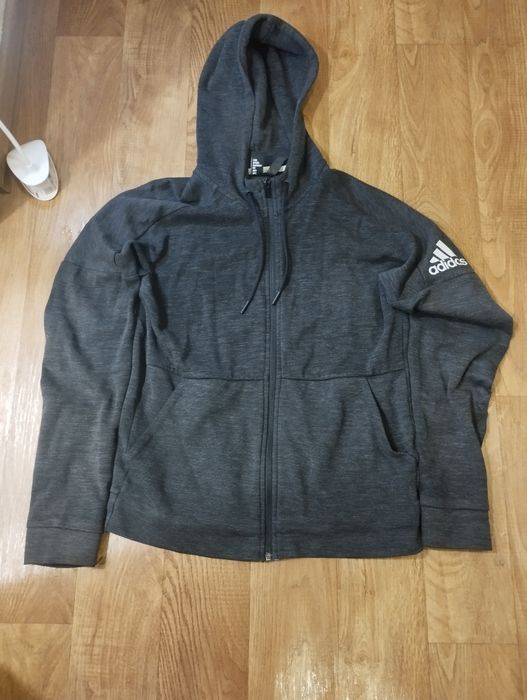 Спортивний костюм