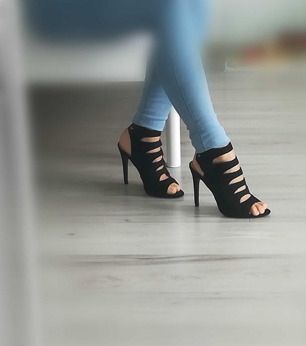 Szpilki czarne rozm 37